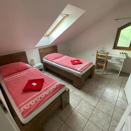 Guest house Pod Lesem