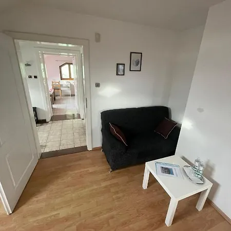 Pod Lesem Guest house